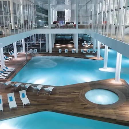 Διαμέρισμα In With Outdoor Swimming Pool, Wifi And Swimming Pool *