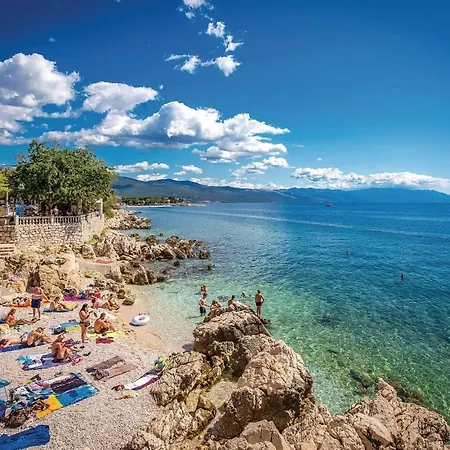 In With Outdoor Swimming Pool, Wifi And Swimming Pool Διαμέρισμα *